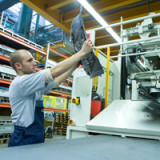 Autoneum mit kleinem Gewinn