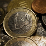 Euro fällt unter 1.22 $