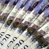 Britische Notenbank öffnet Schleusen erneut