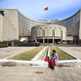 Chinas Zentralbank beugt Liquiditätsengpass vor
