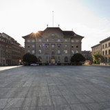 Die SNB hält den Mindestkurs konstant