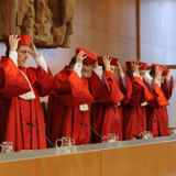 Verfassungsgericht winkt ESM durch