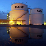 BASF zeigt sich von zwei Seiten