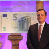 Euro behauptet sich gut