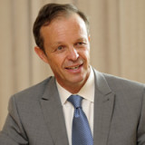 «Timing für Verkauf von Synthes war richtig»