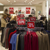 Schweizer Jahresteuerung nur noch leicht rückläufig