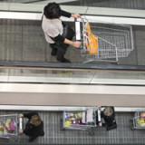 UBS-Konsumindikator sinkt im August leicht