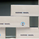 Was macht Kühne + Nagel mit so viel Geld?