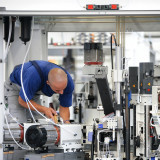 Mikron verkalkuliert sich im Projektgeschäft