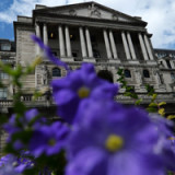 Britische Notenbank hält die Zinsen niedrig