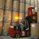 Chemie + Papier Holding in hartem Gegenwind