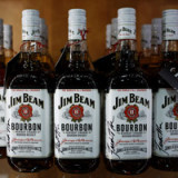 Schweppes-Hersteller kauft Jim Beam Whiskey