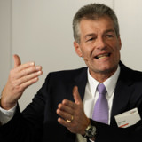 Statt eines neuen Kuoni-CEO wird Karrer als VRP nominiert