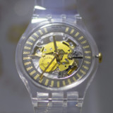 Richemont und Swatch ziehen an