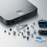 SFS misst sich an Geberit, Sika & Co.