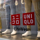 Fast Retailing sind trotz Kursrutsch teuer