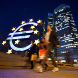 EZB tastet sich an Anleihenkaufprogramm heran