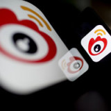 Chinas Twitter-Rivale Weibo mit Dämpfer
