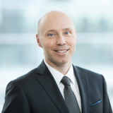 Die höhere Weihe von JCDecaux empfangen