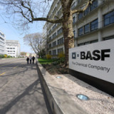 Schwaches Öl- und Gasgeschäft belastet BASF