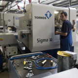 Tornos schreibt knapp schwarze Zahlen