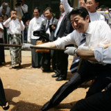 Bank of Japan treibt Nikkei weiter an