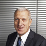 Pierin Vincenz tritt 2016 als CEO von Raiffeisen zurück