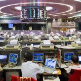 Chinas Börsen stürzen nach Regulierungsschritten ab