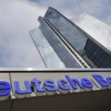 Deutsche Bank baut um und kappt Renditeziel