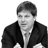 Viele Spezialisten statt zwei Riesen