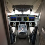 Bombardier durchfliegt Turbulenzen