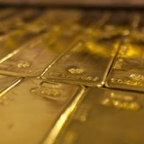 Goldpreis fällt auf Mehrjahrestief