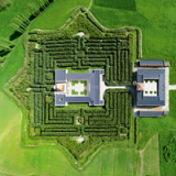 Monument aus lauter Bambus