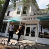 Tiffany leidet unter Dollar-Stärke