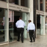 Australische Zentralbank senkt Zins auf Rekordtief