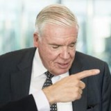 Kühne steigt bei VTG ein