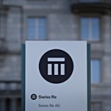 Teures Halbjahr für Swiss Re
