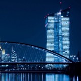 Zinsprognose: Kein Exit der Notenbanken in Sicht