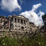 Rund um den Globus bleiben die Geldschleusen weit geöffnet