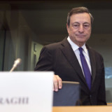 Draghi verteidigt umstrittene Nullzinspolitik