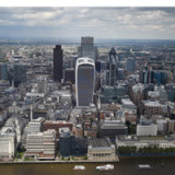 Britische Wirtschaft verlangsamt sich kaum