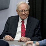 Buffetts Investmentgesellschaft Berkshire verdient weniger