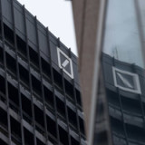 Deutscher Bank droht Ratingabstufung