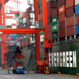 Exporte halten Japan auf Kurs