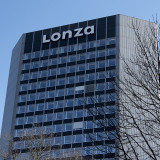 Lonza will mit Grossübernahmen warten