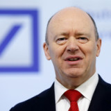 Deutsche-Bank-Chef Cryan: «Postbank braucht weniger Filialen»