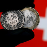 Euro steigt zum Franken über 1.10 Fr.