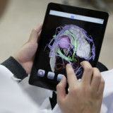 Apple plant zwei Spitäler