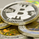 Bitcoin fällt unter 9000 $