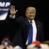 Trump droht mit Strafzöllen auf alle China-Importe